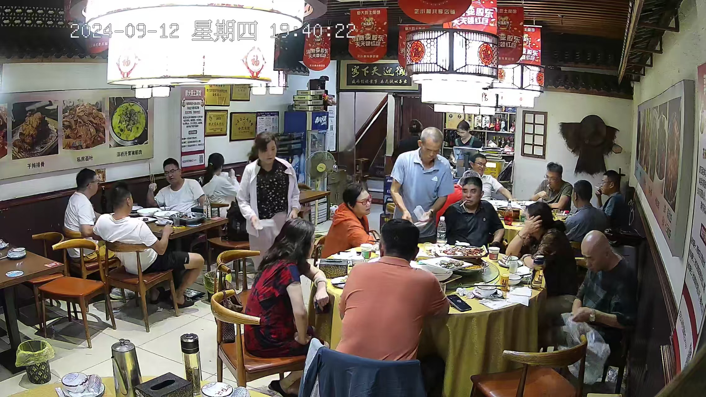 郭大厨鱼头泡饼菜品特写