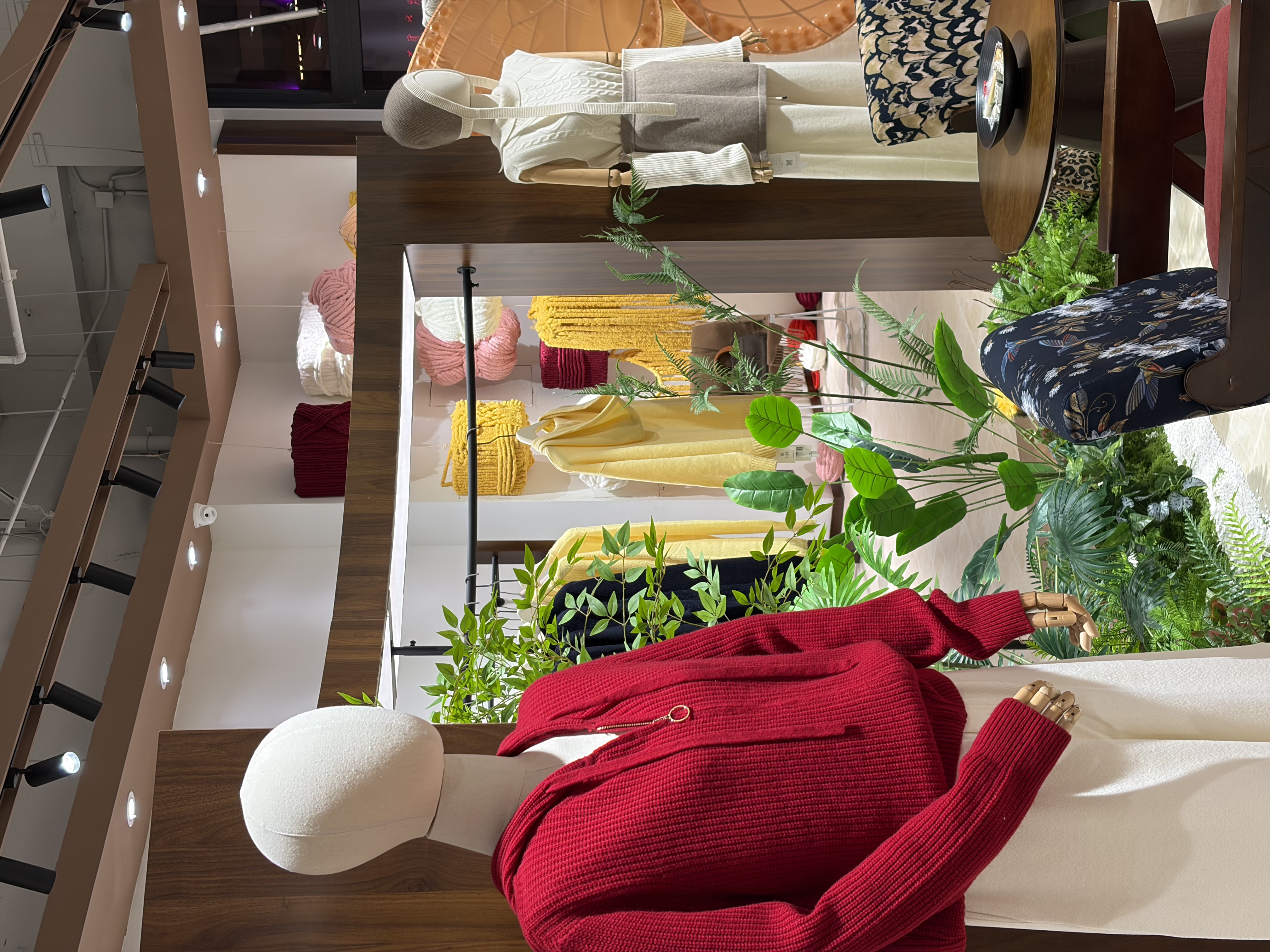 三月羊绒馆店铺门头或内部陈列