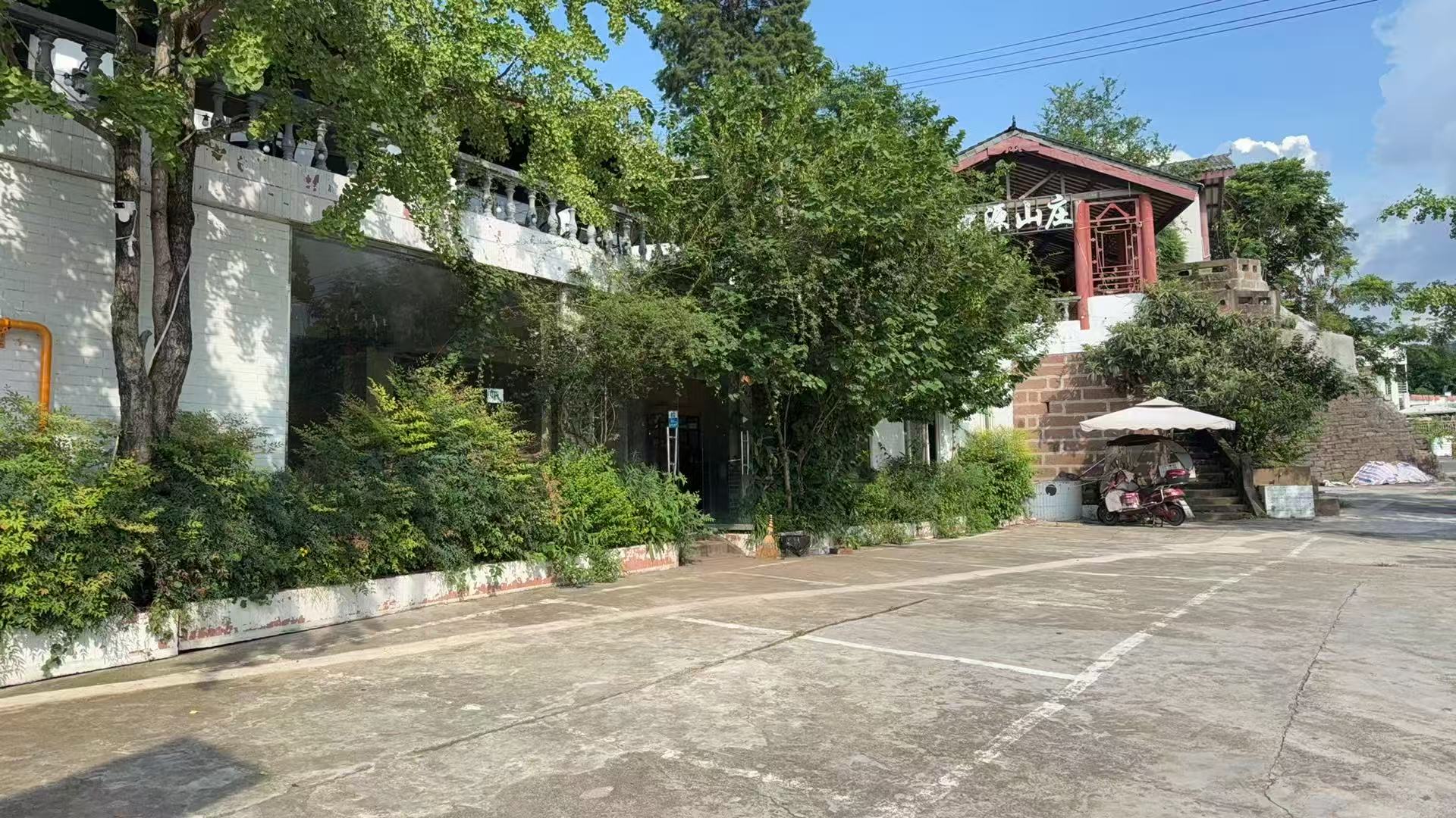 龙泉桃源山庄环境